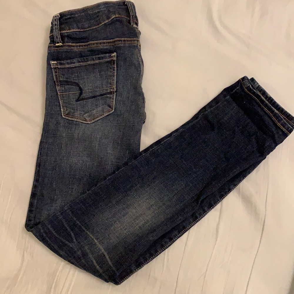 American Eagle dark blue skinny jeans
